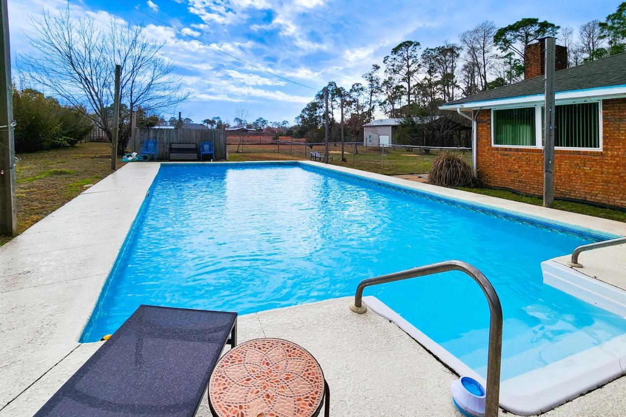 Laird Lagoon Holiday home *
